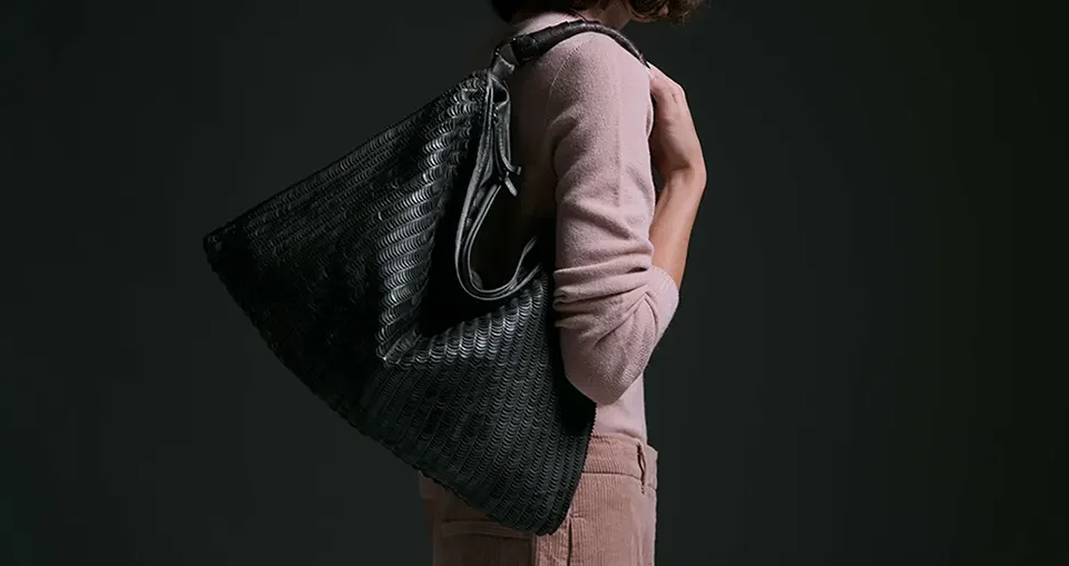 How to Choose a Work Bag: Practical + Stylish Is the Key (2026 Guide)